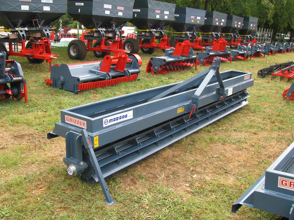 TOCATOR RESTURI VEGETALE DE 3 METRI,SERIA GRIZZLY RL 300, MADARA GROUP